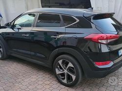 Nero Usata 2017 Hyundai Tucson SUV | 15.000 € (Buon prezzo)