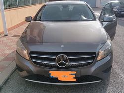 Usata 2015 Mercedes A150 Tre volumi | 7499 €