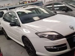 Bianco Usata 2015 Renault Laguna III Station wagon | 4999 € (Buon prezzo)