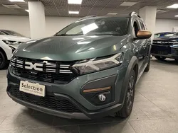 Verde Usata 2023 Dacia Jogger Extreme | 16.400 € (Ottimo prezzo)