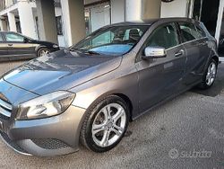 Grigio Usata 2013 Mercedes A180 Tre volumi | 9999 € (Buon prezzo)