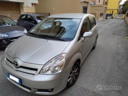 Grigio Usata 2005 Toyota Corolla Monovolume | 5000 € (Molto cara)