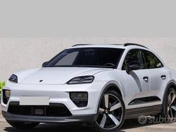 Bianco Usata 2025 Porsche Macan 4 Electric SUV | 75.000 € (Buon prezzo)