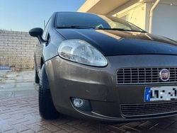 Nero Usata 2012 Fiat Grande Punto Due volumi | 1700 € (Ottimo prezzo)