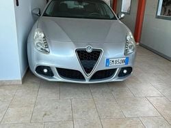 Grigio Usata 2013 Alfa Romeo Giulietta Tre volumi | 8500 € (Buon prezzo)