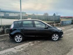 Nero Usata 2013 Renault Scénic III Monovolume | 5800 € (Cara)