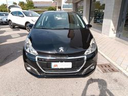 Nero Usata 2017 Peugeot 208 Due volumi | 7500 € (Buon prezzo)