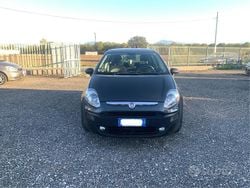 Grigio Usata 2010 Fiat Punto Evo Due volumi | 3250 € (Buon prezzo)