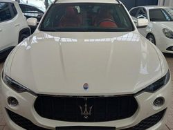 Bianco Usata 2019 Maserati Levante SUV | 33.990 € (Super prezzo)