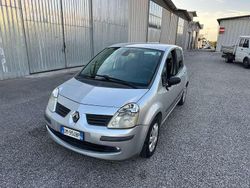 Argento Usata 2008 Renault Modus Dynamique Monovolume | 2500 € (Buon prezzo)