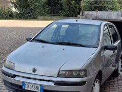 Grigio Usata 2002 Fiat Punto Due volumi | 1400 € (Buon prezzo)