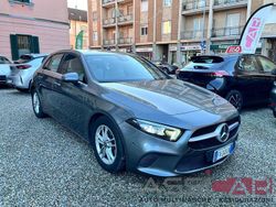 Grigio Usata 2019 Mercedes A180 Business Tre volumi | 17.500 € (Ottimo prezzo)