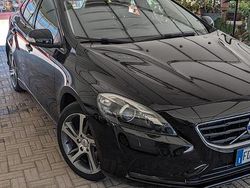 Usata 2016 Volvo V40 Momentum Station wagon | 10.500 € (Molto cara)