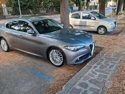 Grigio Usata 2017 Alfa Romeo Giulia Business Launch Edition Tre volumi | 16.800 € (Ottimo prezzo)