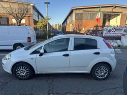 Bianco Usata 2018 Fiat Punto Lounge Tre volumi | 3300 € (Ottimo prezzo)