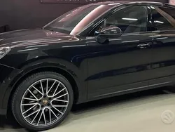 Usata 2023 Porsche Cayenne SUV | 86.900 € (Buon prezzo)