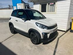 Bianco Usata 2021 Ligier JS60 Due volumi | 14.500 €