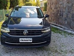 Nero Usata 2022 VW Tiguan Life SUV | 21.500 € (Super prezzo)