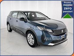 Blu Usata 2023 Peugeot 5008 Active SUV | 23.800 € (Buon prezzo)