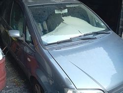 Grigio Usata 2004 Fiat Idea Monovolume | 800 € (Super prezzo)