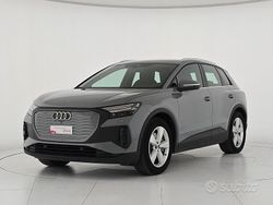Grigio Usata 2022 Audi Q4 e-tron Business SUV | 33.750 € (Buon prezzo)