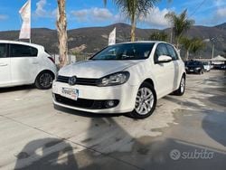 Bianco Usata 2012 VW Golf VI Tre volumi | 3800 € (Super prezzo)