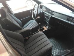 Grigio Usata 1990 Mercedes 190 Tre volumi | 4000 €