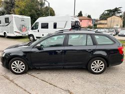 Nero Usata 2015 Skoda Octavia Station wagon | 7000 € (Buon prezzo)