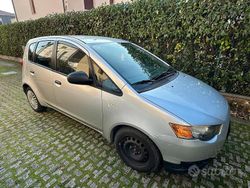 Grigio Usata 2010 Mitsubishi Colt Due volumi | 2900 €