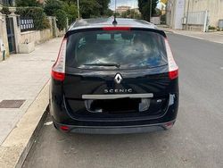 Nero Usata 2011 Renault Scénic Monovolume | 4500 €