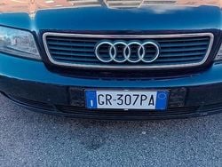Blu/azzurro Usata 1997 Audi A4 Tre volumi | 1700 € (Buon prezzo)