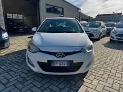 Bianco Usata 2013 Hyundai i20 Edition Tre volumi | 4350 € (Ottimo prezzo)