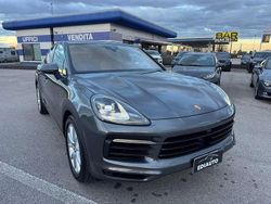 Grigio Usata 2021 Porsche Cayenne SUV | 59.900 € (Ottimo prezzo)