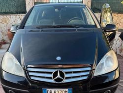 Nero Usata 2008 Mercedes A180 Coupé | 3199 € (Molto cara)