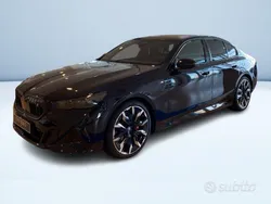 Nero Nuova 2025 BMW i5 Comfort Edition Tre volumi | 83.780 € (Molto cara)