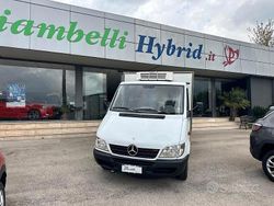 Bianco Usata 2004 Mercedes Sprinter Furgone | 8990 € (Molto cara)