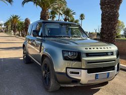 Verde Usata 2020 Land Rover Defender SE SUV | 44.000 €