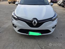 Bianco Usata 2019 Renault Clio V Tre volumi | 12.000 €
