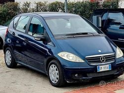 Blu Usata 2007 Mercedes A160 Elegance Tre volumi | 2900 € (Buon prezzo)