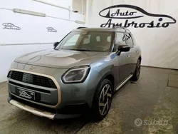 Grigio Usata 2024 Mini Countryman Favoured SUV | 36.390 € (Ottimo prezzo)