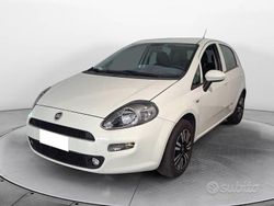 Bianco Usata 2015 Fiat Punto Lounge Due volumi | 7900 € (Molto cara)