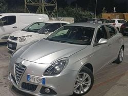 Argento Usata 2014 Alfa Romeo Giulietta Distinctive Due volumi | 8000 € (Buon prezzo)