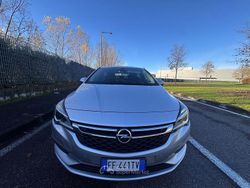 Usata 2017 Opel Astra Tre volumi | 6990 € (Buon prezzo)