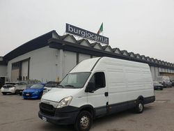Bianco(met.) Usata 2013 Iveco Daily Tre volumi | 14.500 €