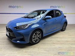 Blu Usata 2022 Toyota Yaris Hybrid Trend Tre volumi | 18.290 € (Buon prezzo)
