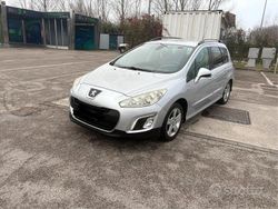 Grigio Usata 2012 Peugeot 308 Station wagon | 2700 € (Buon prezzo)
