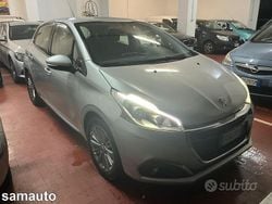 Grigio Usata 2016 Peugeot 208 Allure Due volumi | 6500 € (Buon prezzo)