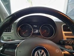 Grigio Usata 2015 VW Polo Cross Due volumi | 9500 € (Buon prezzo)