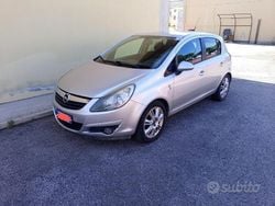 Grigio Usata 2011 Opel Corsa Edition Tre volumi | 3000 € (Buon prezzo)