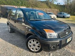 Nero Usata 2007 Ford Fusion Collection Tre volumi | 2000 € (Ottimo prezzo)